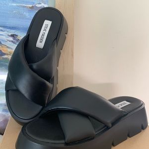 Steve Madden slides